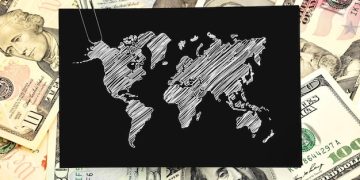The US Dollar's Strength: Impact on International Trade in 2025 - Cover Image